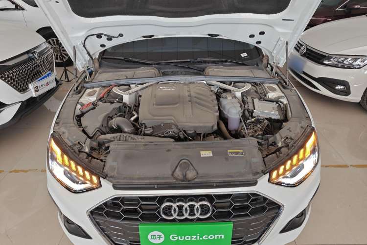 Used Audi A4L 2024 40 TFSI Fashion Dynamic Model Engine Bay