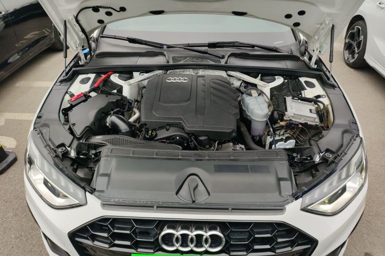 Used Audi A4L 2024 40 TFSI Luxury Dynamic Edition Engine Bay
