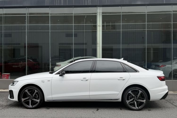 Used Audi A4L 2024 40 TFSI Luxury Dynamic Edition Exterior 1