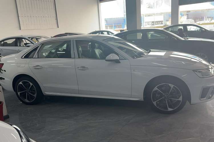 Used Audi A4L 2024 40 TFSI Fashion Dynamic Model Exterior 2