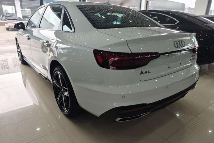 Used Audi A4L 2024 40 TFSI Luxury Dynamic Edition Exterior 3