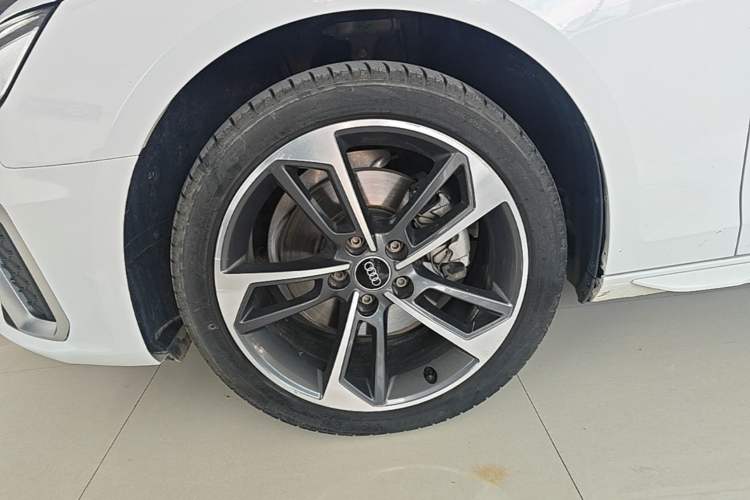 Used Audi A4L 2024 40 TFSI Fashion Dynamic Model Exterior 4