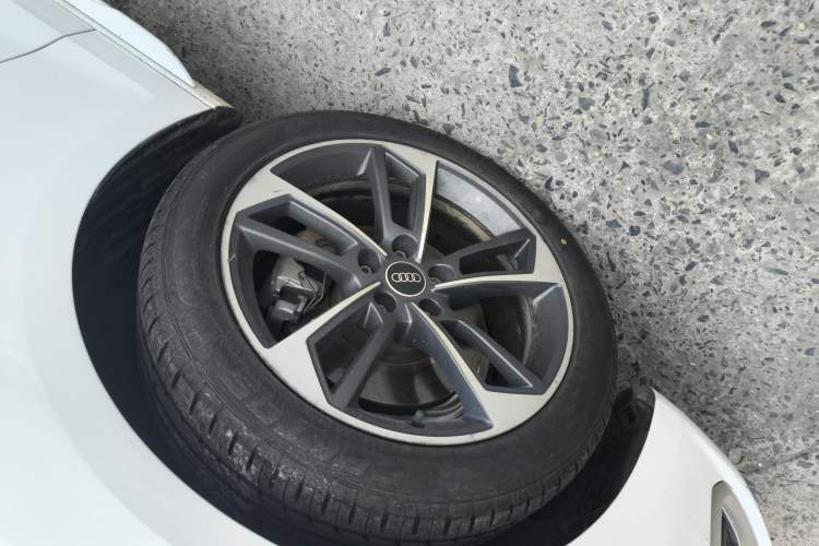 Used Audi A4L 2024 40 TFSI Fashion Dynamic Model Exterior 4