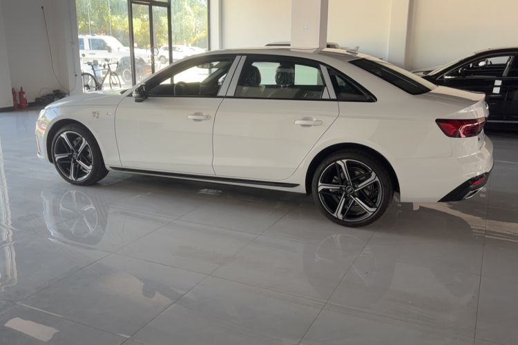 Used Audi A4L 2024 40 TFSI Luxury Dynamic Edition Exterior 5