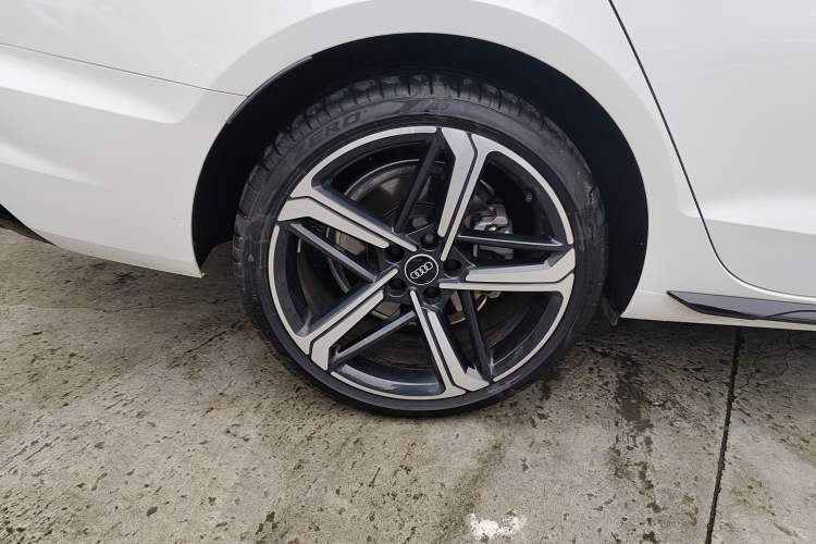 Used Audi A4L 2024 40 TFSI Luxury Dynamic Edition Exterior 5