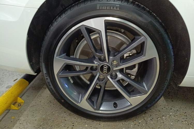 Used Audi A4L 2024 40 TFSI Fashion Dynamic Model Exterior 5