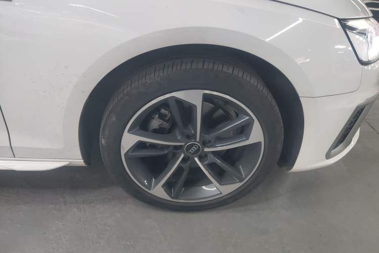 Used Audi A4L 2024 40 TFSI Fashion Dynamic Model Exterior 6