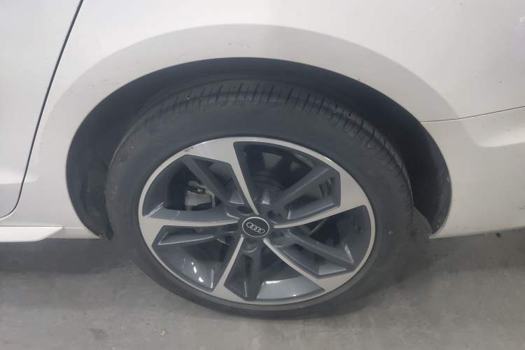 Used Audi A4L 2024 40 TFSI Fashion Dynamic Model Exterior 7