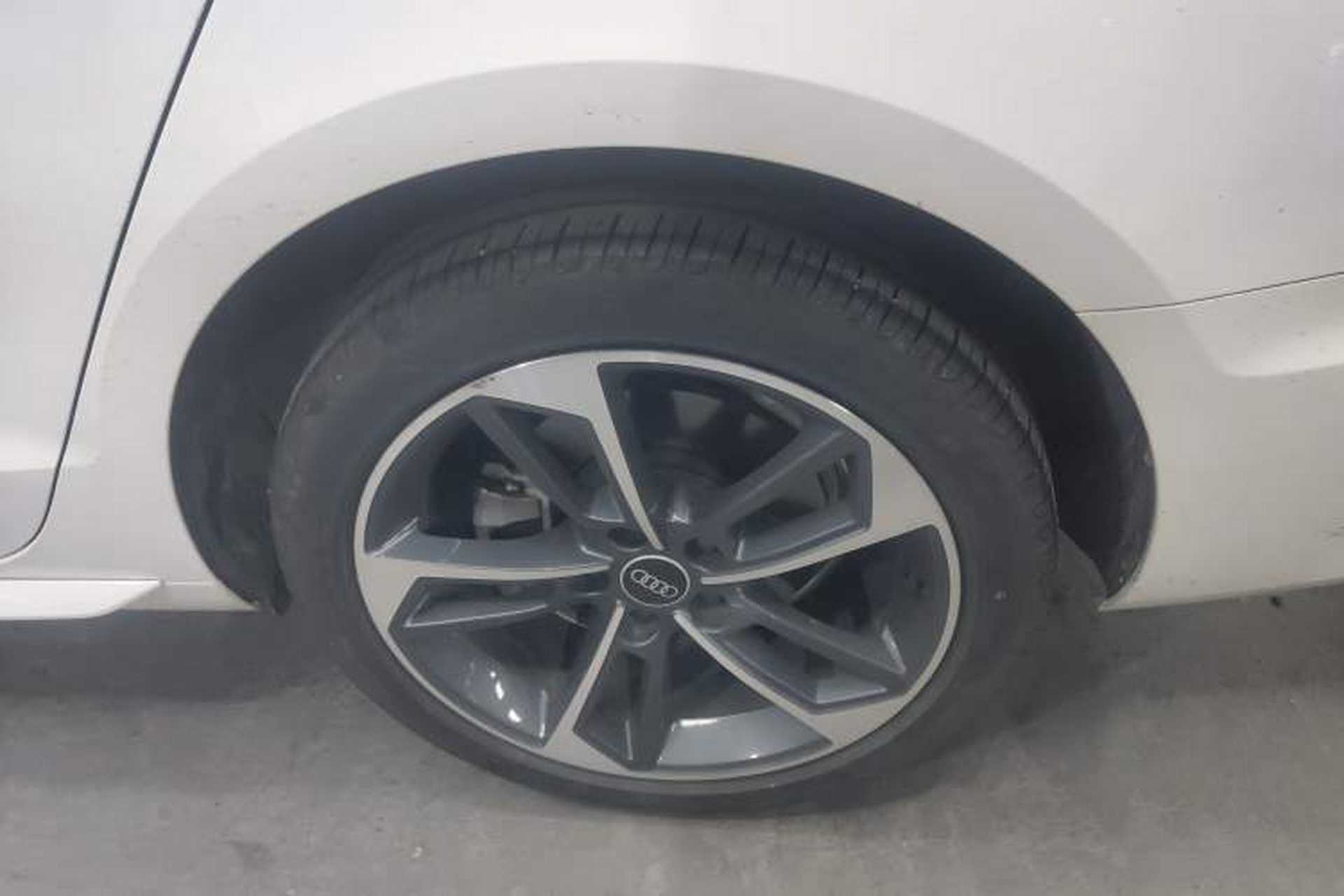 Used Audi A4L 2024 40 TFSI Fashion Dynamic Model Exterior 7