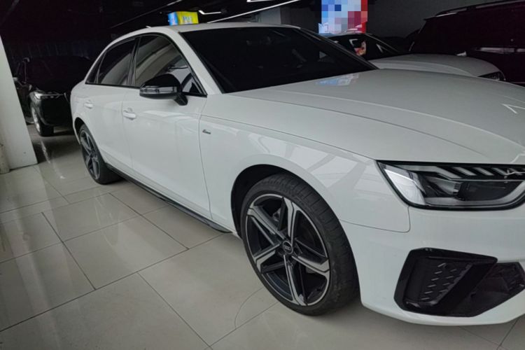 Used Audi A4L 2024 40 TFSI Luxury Dynamic Edition Front Right 45 Deg