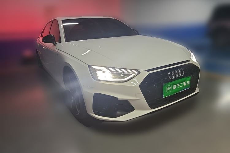 Used Audi A4L 2024 40 TFSI Luxury Dynamic Edition Front Right 45 Deg