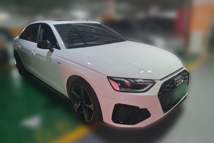 Used Audi A4L 2024 40 TFSI Luxury Dynamic Edition Front Right 45 Deg