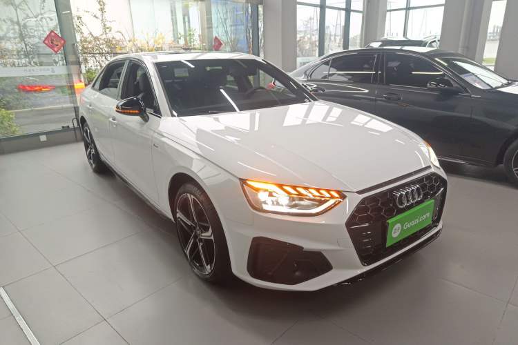 Used Audi A4L 2024 40 TFSI Luxury Dynamic Edition Front Right 45 Deg