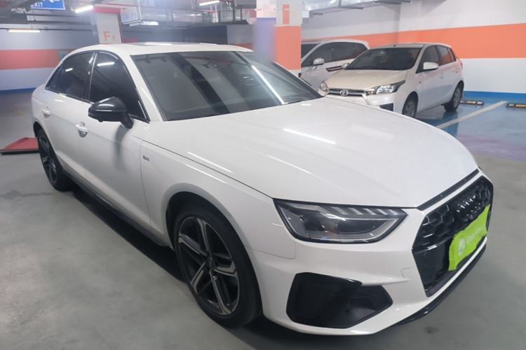 Used Audi A4L 2024 40 TFSI Luxury Dynamic Edition Front Right 45 Deg