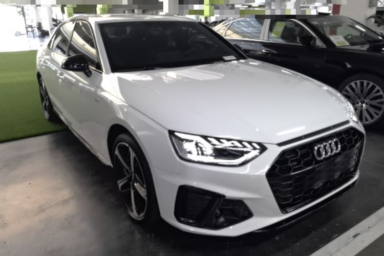 Used Audi A4L 2024 40 TFSI Luxury Dynamic Edition Front Right 45 Deg