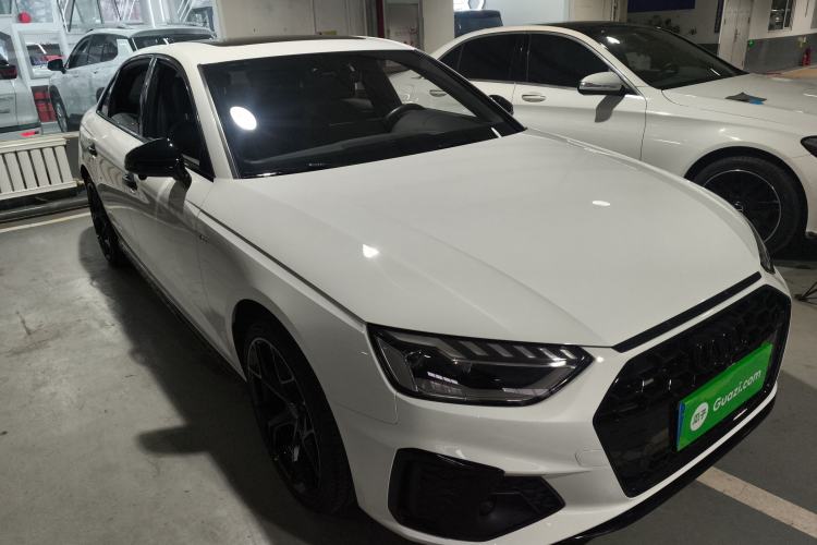 Used Audi A4L 2024 40 TFSI Luxury Dynamic Edition Front Right 45 Deg