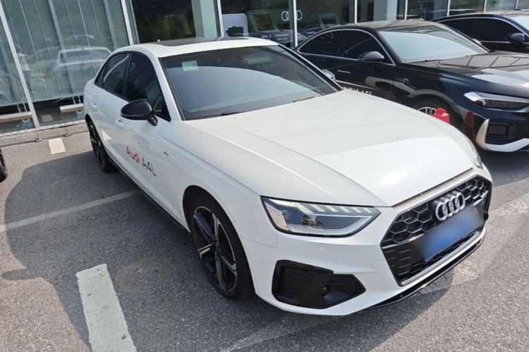 Used Audi A4L 2024 40 TFSI Luxury Dynamic Edition Front Right 45 Deg