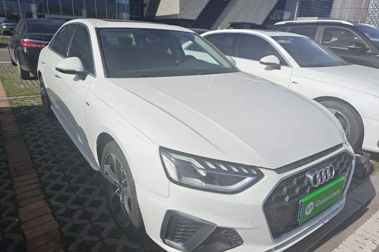 Used Audi A4L 2024 40 TFSI Fashion Dynamic Model Front Right 45 Deg