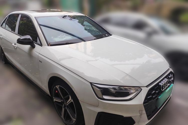 Used Audi A4L 2024 40 TFSI Luxury Dynamic Edition Front Right 45 Deg