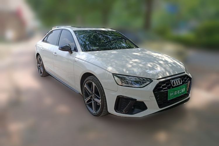 Used Audi A4L 2024 40 TFSI Luxury Dynamic Edition Front Right 45 Deg