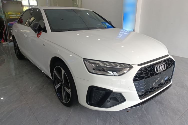 Used Audi A4L 2024 40 TFSI Luxury Dynamic Edition Front Right 45 Deg