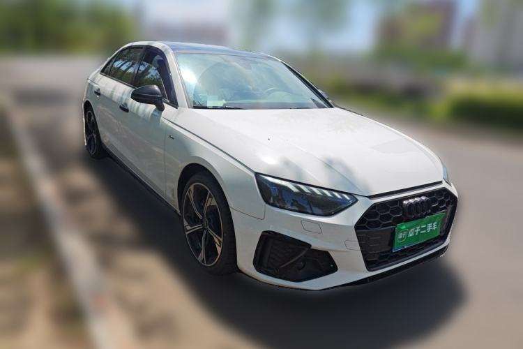 Used Audi A4L 2024 40 TFSI Luxury Dynamic Edition Front Right 45 Deg