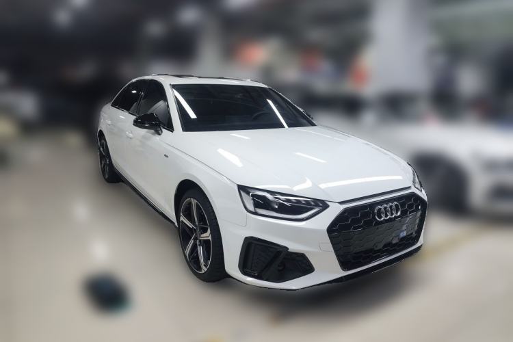 Used Audi A4L 2024 40 TFSI Luxury Dynamic Edition Front Right 45 Deg