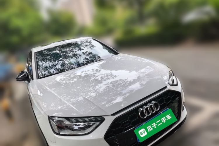 Used Audi A4L 2024 40 TFSI Luxury Dynamic Edition Front Right 45 Deg