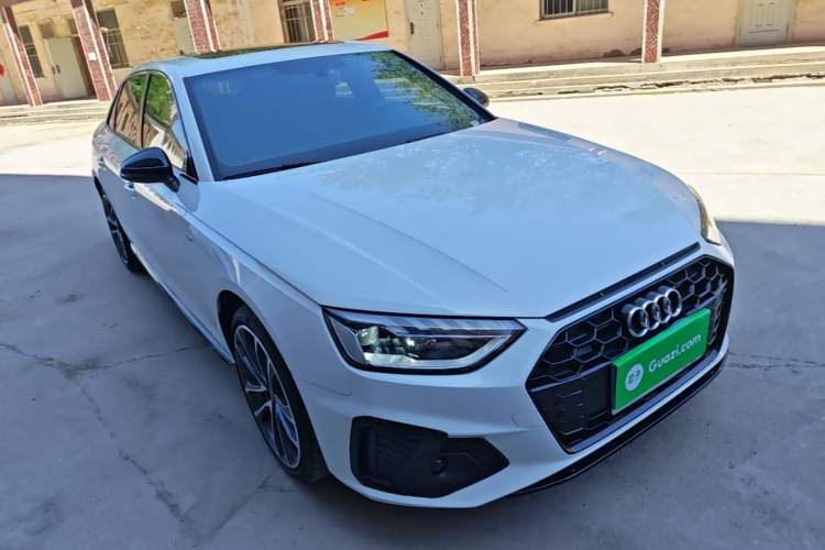 Used Audi A4L 2024 40 TFSI Luxury Dynamic Edition Front Right 45 Deg