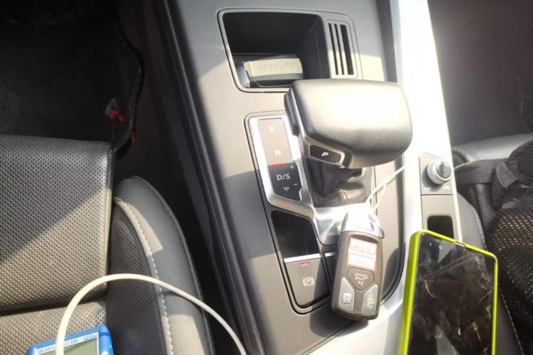 Used Audi A4L 2024 40 TFSI Fashion Dynamic Model Gear Lever