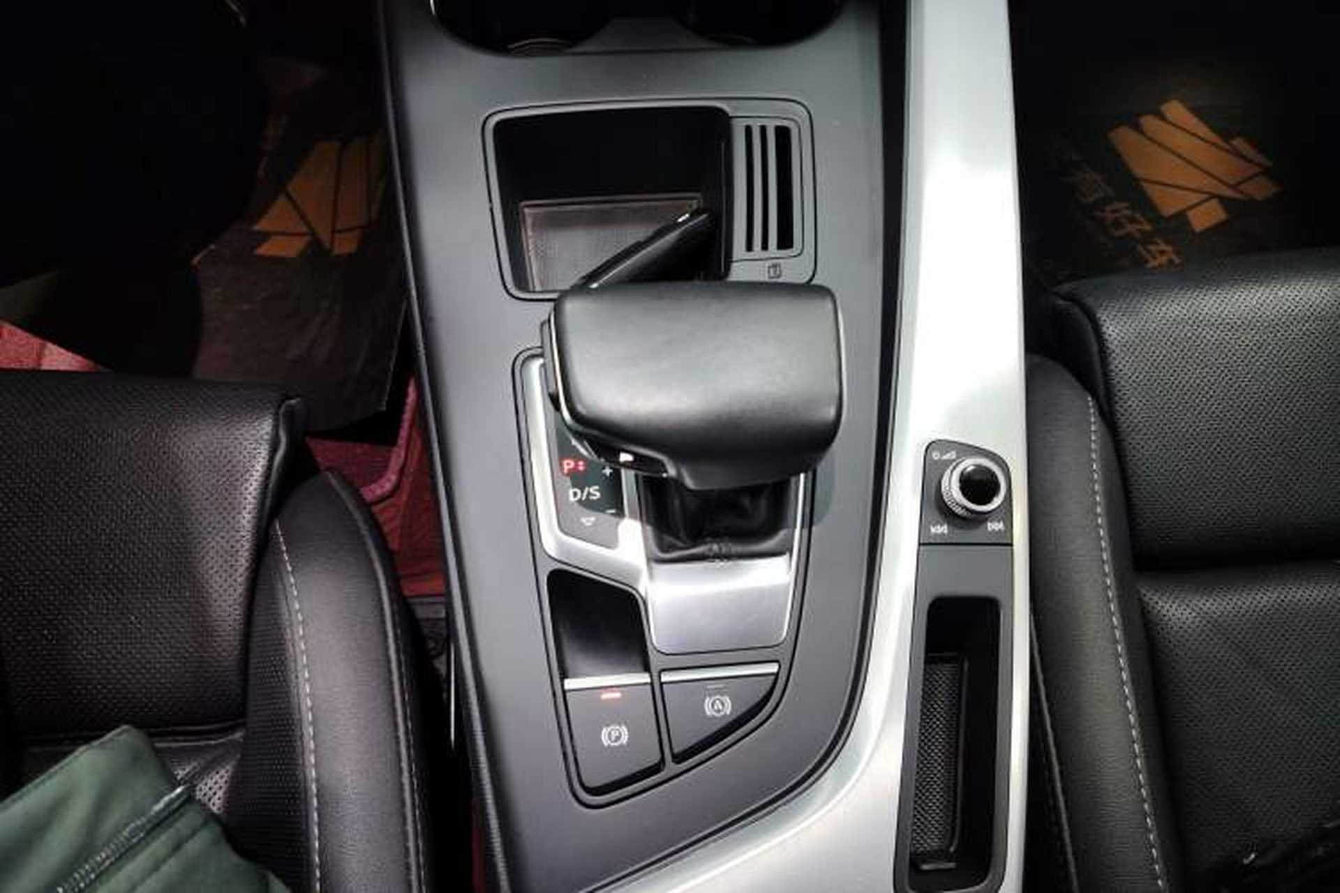 Used Audi A4L 2024 40 TFSI Fashion Dynamic Model Gear Lever