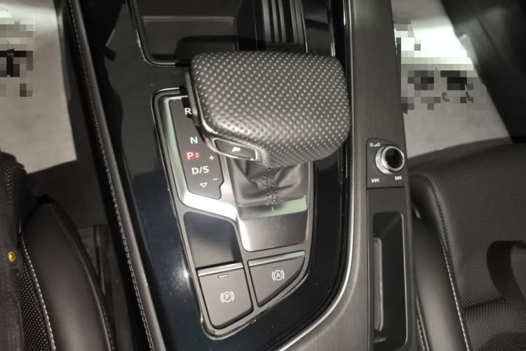 Used Audi A4L 2024 40 TFSI Luxury Dynamic Edition Gear Lever