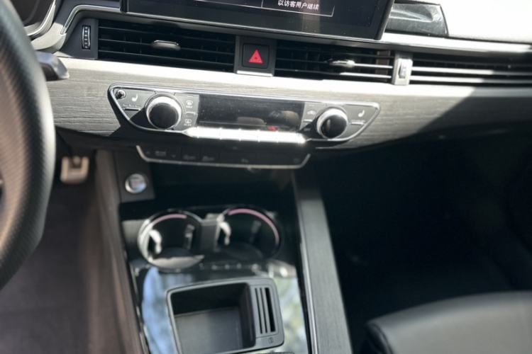 Used Audi A4L 2024 40 TFSI Luxury Dynamic Edition Gear Lever