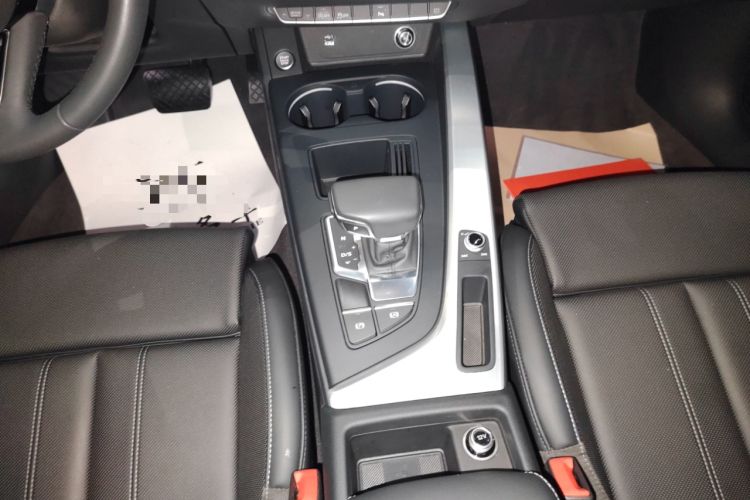 Used Audi A4L 2024 40 TFSI Fashion Dynamic Model Gear Lever