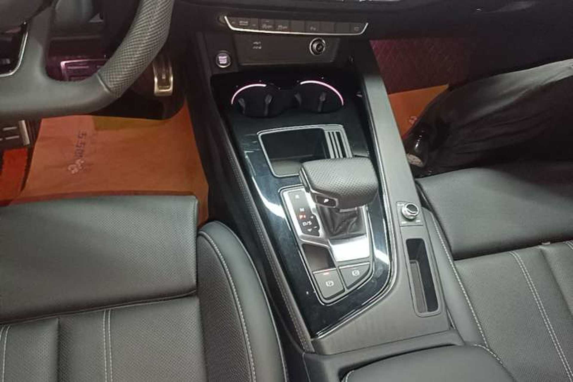Used Audi A4L 2024 40 TFSI Luxury Dynamic Edition Gear Lever
