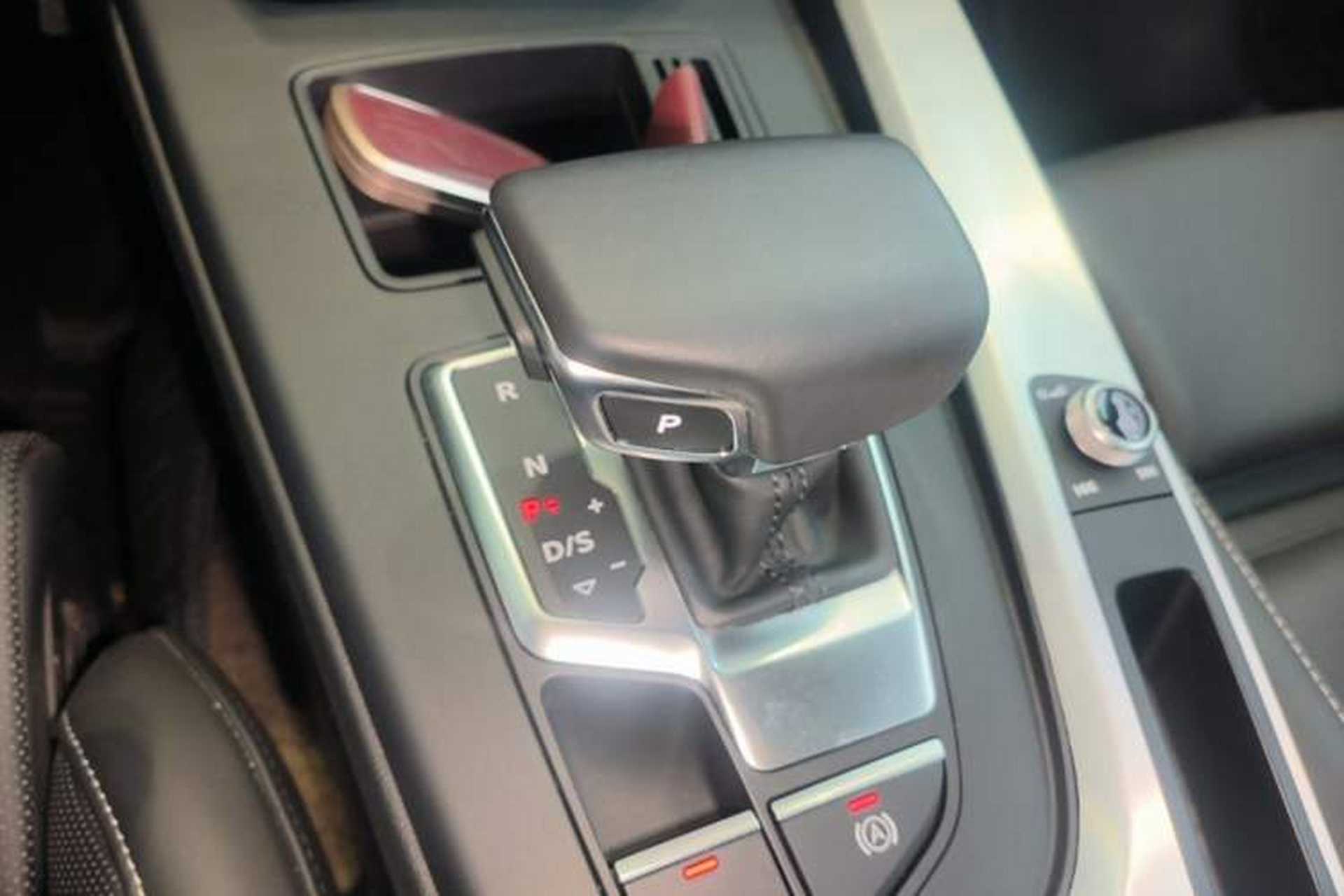 Used Audi A4L 2024 40 TFSI Fashion Dynamic Model Gear Lever