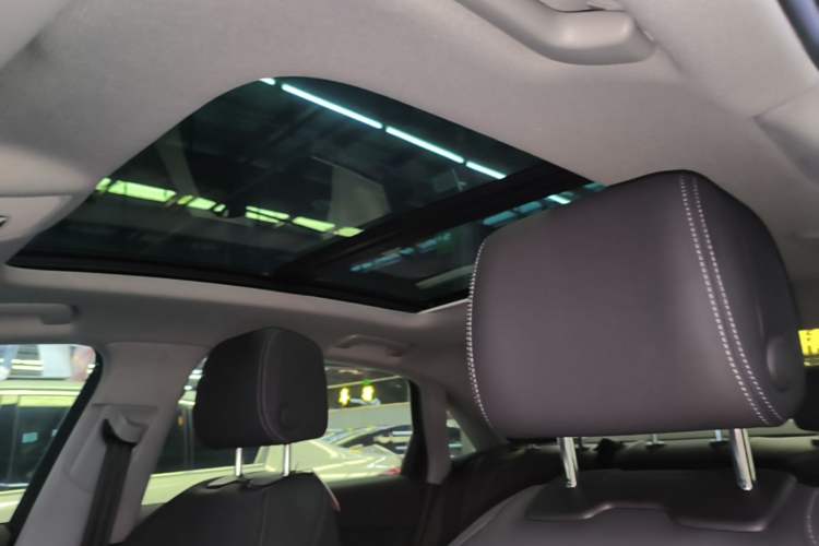 Used Audi A4L 2024 40 TFSI Fashion Dynamic Model Headliner