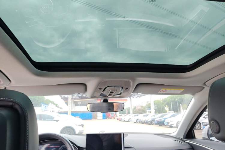 Used Audi A4L 2024 40 TFSI Fashion Dynamic Model Headliner