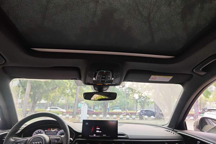 Used Audi A4L 2024 45 TFSI quattro Prestige Dynamic Edition Headliner