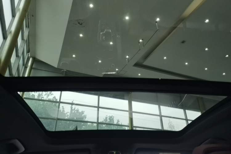 Used Audi A4L 2024 40 TFSI Luxury Dynamic Edition Headliner