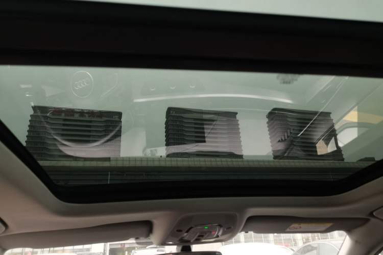 Used Audi A4L 2024 40 TFSI Fashion Dynamic Model Headliner