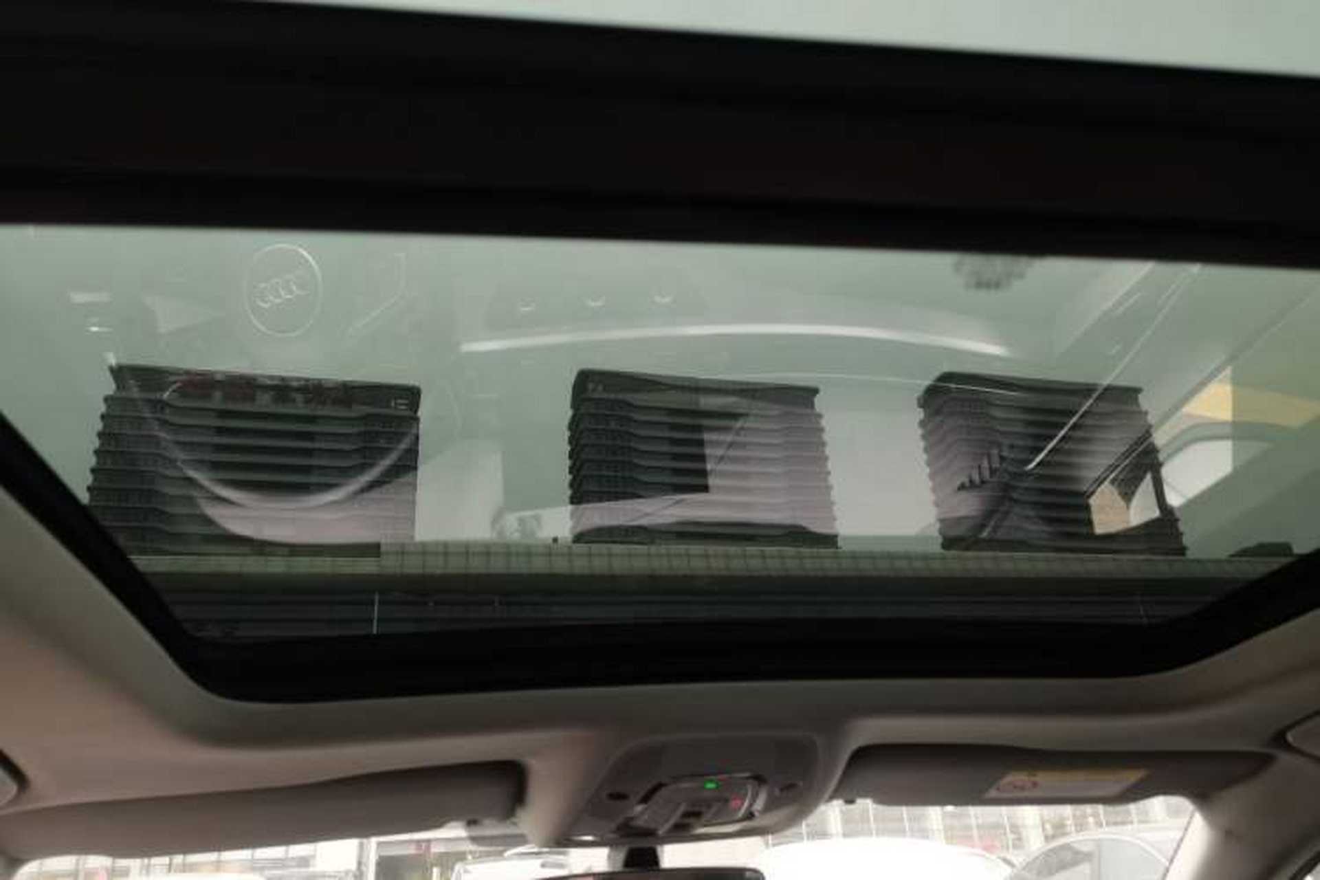 Used Audi A4L 2024 40 TFSI Fashion Dynamic Model Headliner