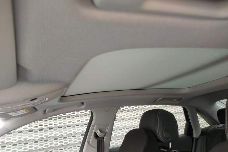 Used Audi A4L 2024 40 TFSI Fashion Dynamic Model Headliner