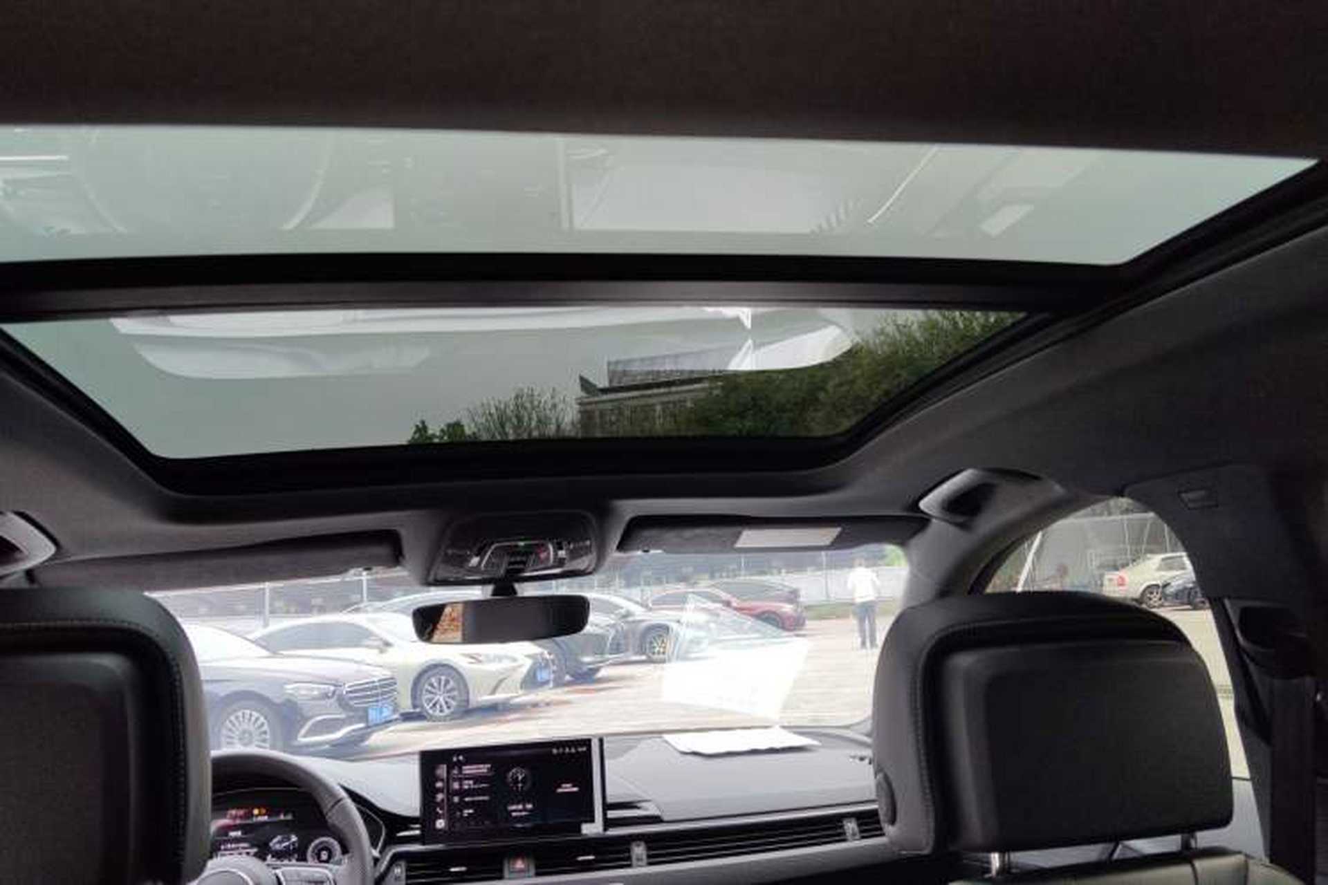 Used Audi A4L 2024 40 TFSI Luxury Dynamic Edition Headliner