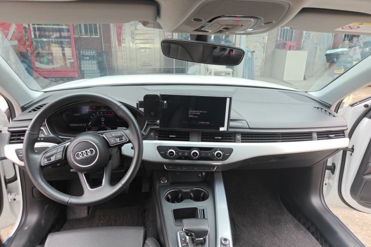 Used Audi A4L 2024 40 TFSI Fashion Dynamic Model Headliner