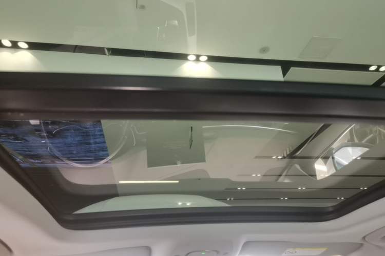 Used Audi A4L 2024 40 TFSI Fashion Dynamic Model Headliner