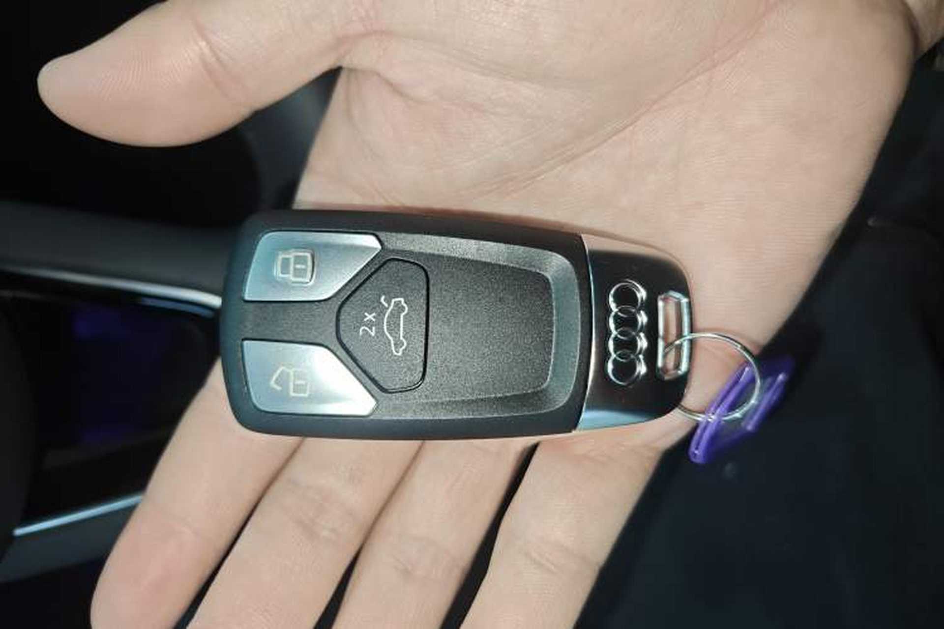 Used Audi A4L 2024 40 TFSI Fashion Dynamic Model Interior 1