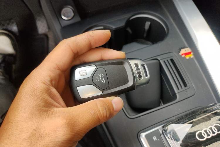 Used Audi A4L 2024 40 TFSI Fashion Dynamic Model Interior 1