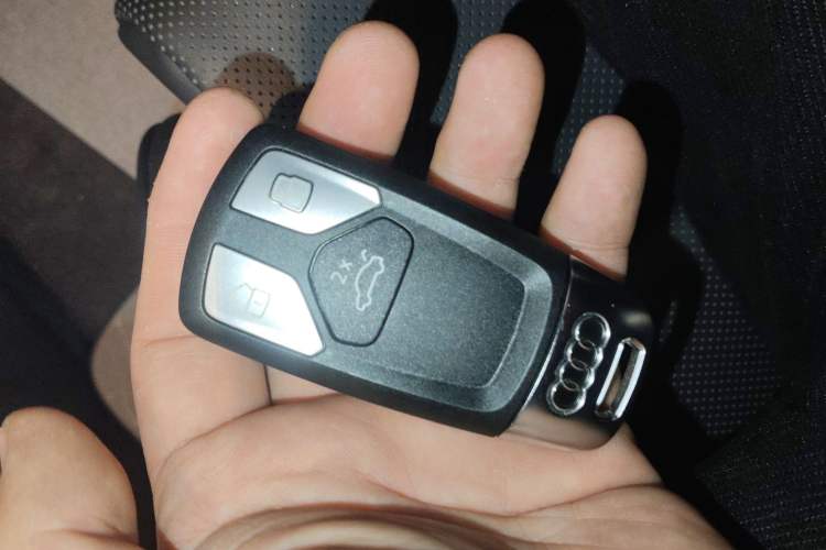 Used Audi A4L 2024 40 TFSI Fashion Dynamic Model Interior 1