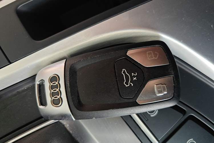 Used Audi A4L 2024 40 TFSI Fashion Dynamic Model Interior 1
